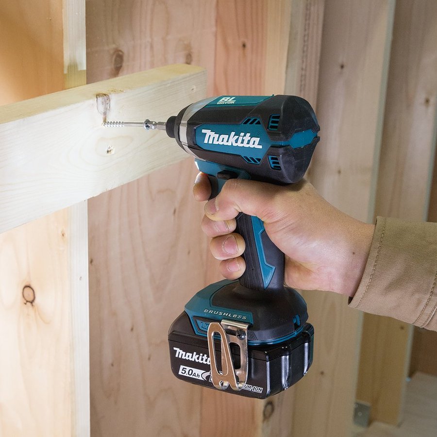 Makita DTD153Z без АКБ, без ЗУ