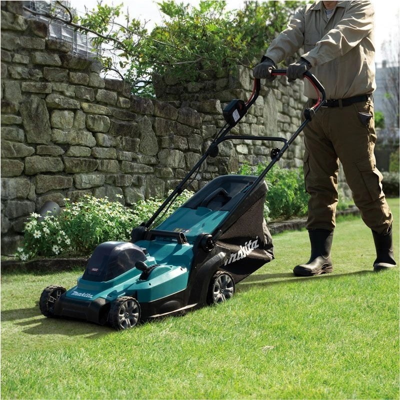 Makita LM004GU102