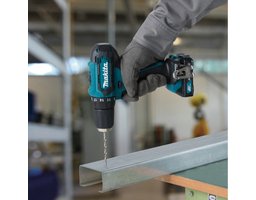 Makita DF333DSAX6, 2Ач, с одним аккумулятором