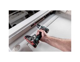 METABO BS 18 L BL, 2Ач, с двумя аккумуляторами (613155500)