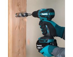 Makita DDF490WVE, 2Ач, с двумя аккумуляторами